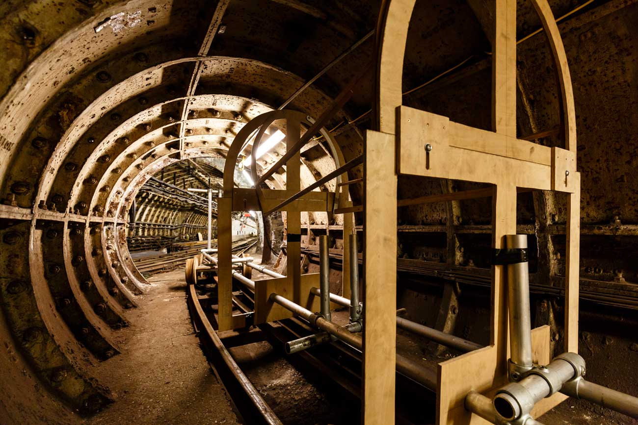 Severn Lamb's 'Mule' in the Mail Rail tunnels