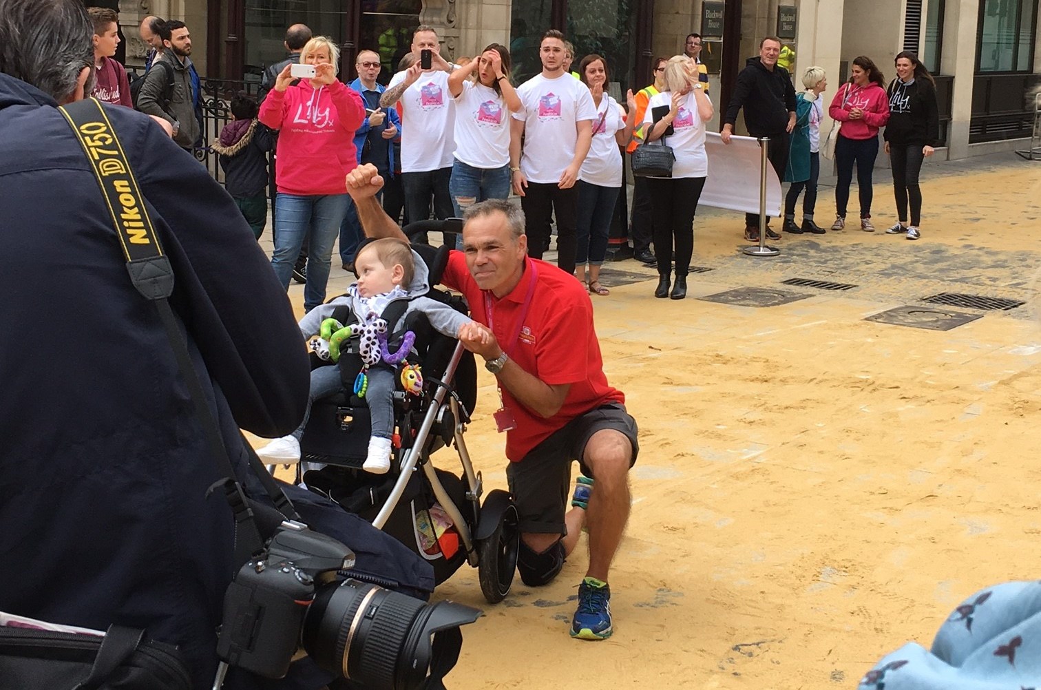 Postman Mark Penfold finishing his 500-mile walk