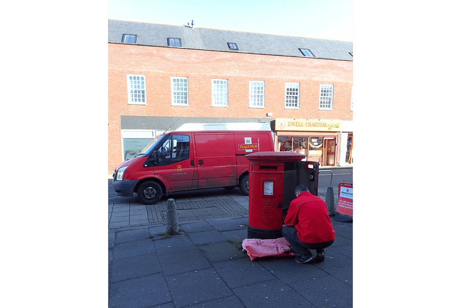 EiiR C type pillar box
