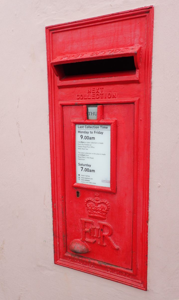 Carron B type wall post box at Wells