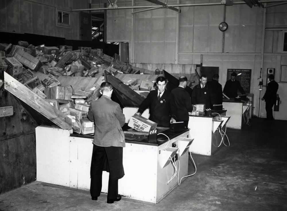 Leeds: Primary Sorting station, May 1960 (POST 118/15746).