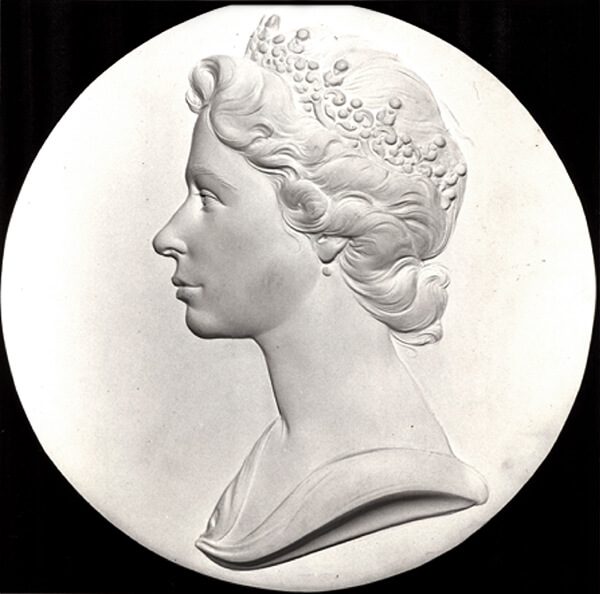 A early plaster cast by Arnold Machin of Queen Elizabeth II wearing a Tiara.