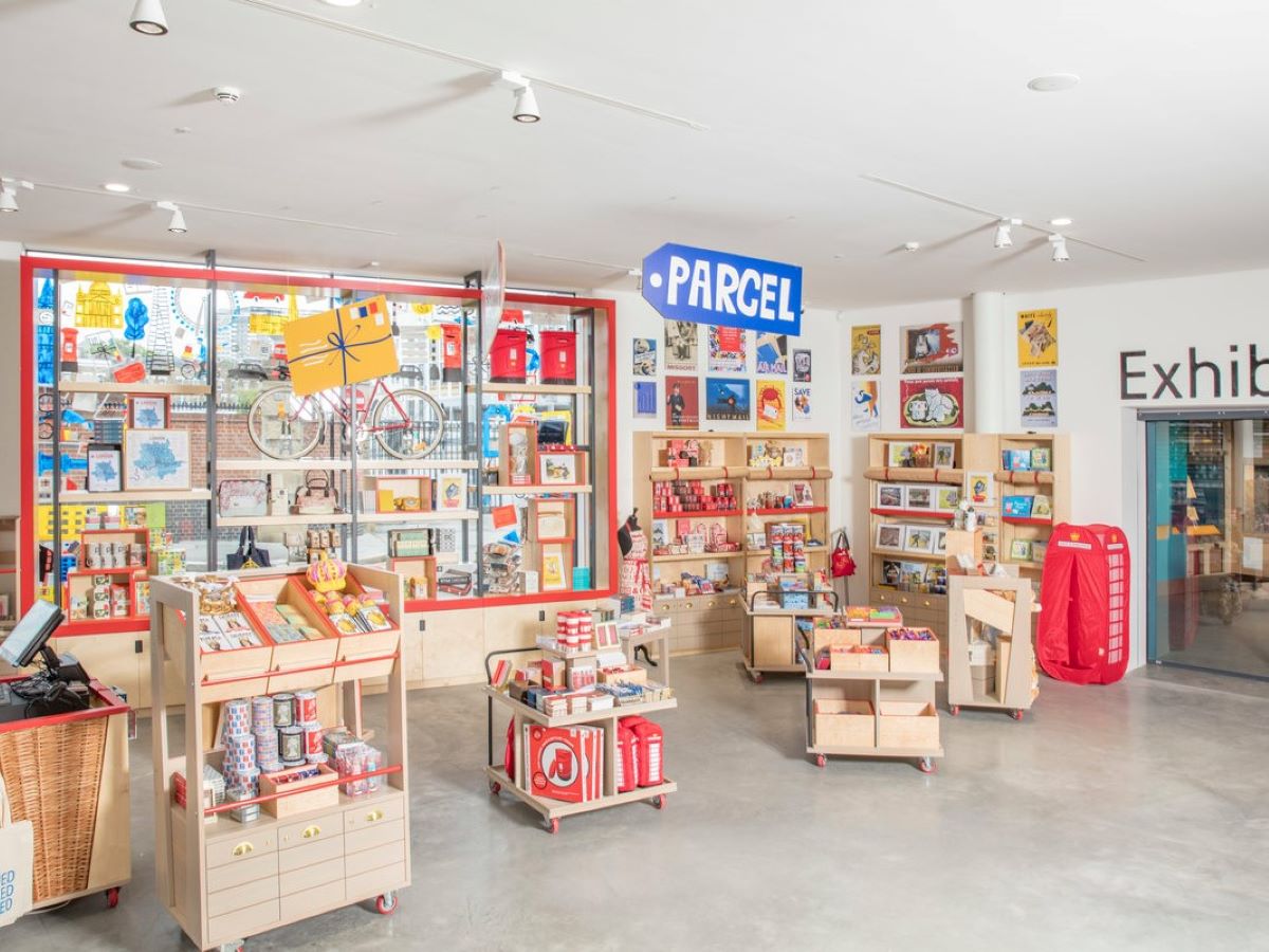 Photo of the gift shop in the museum.